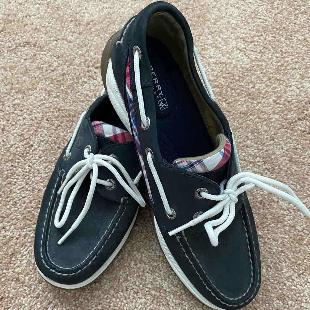 Sperry Docksiders.